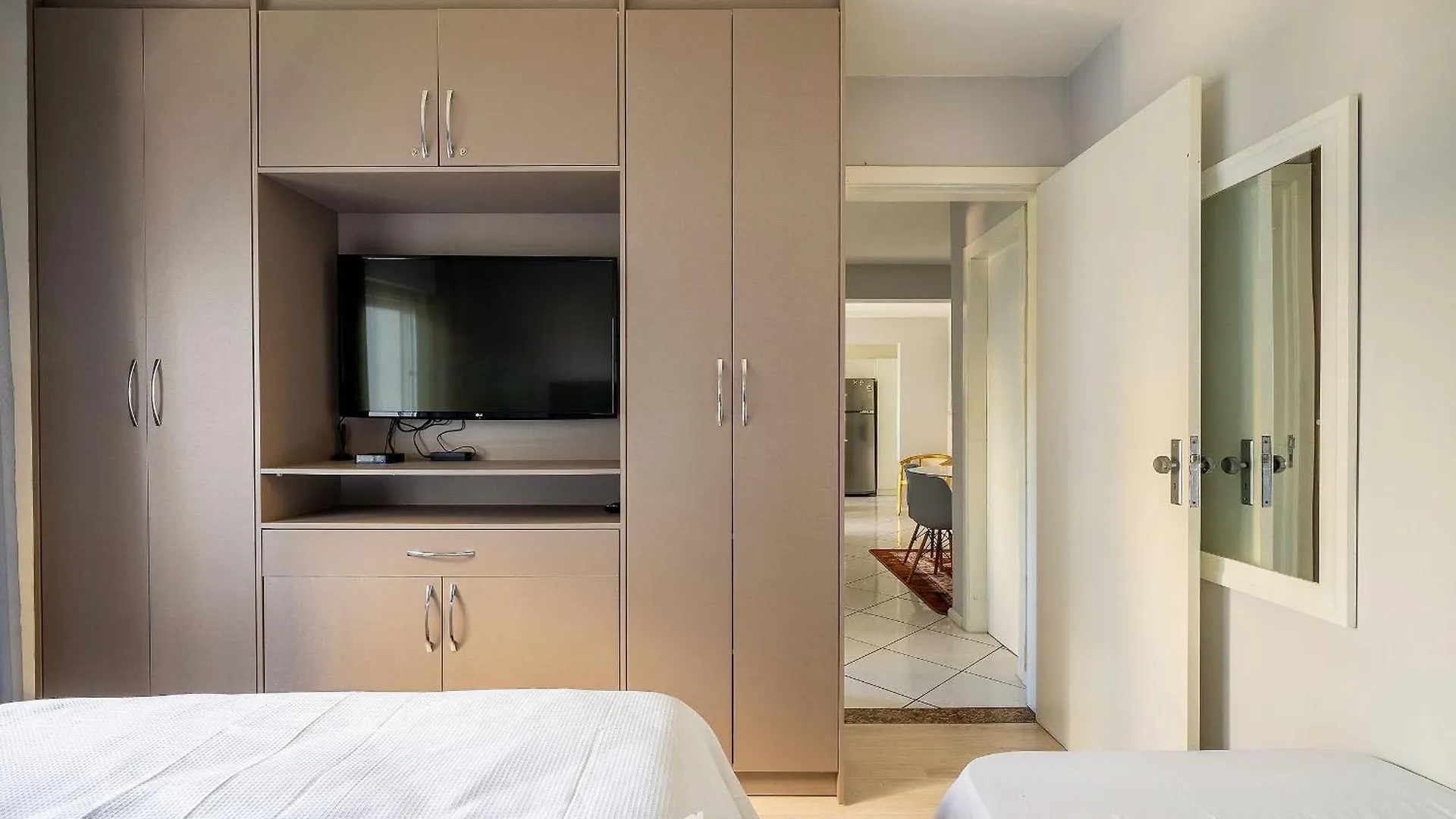 Apto Prox A Praia Em Balneario Camboiu Esd143 Balneario Camboriu Apartment